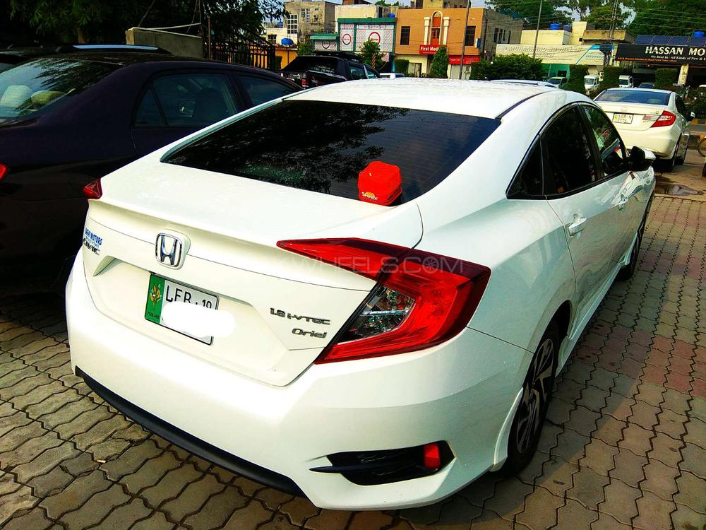 Honda Civic 2018 for Sale in Lahore Honda Civic 2018 for Sale in Lahore Image-10