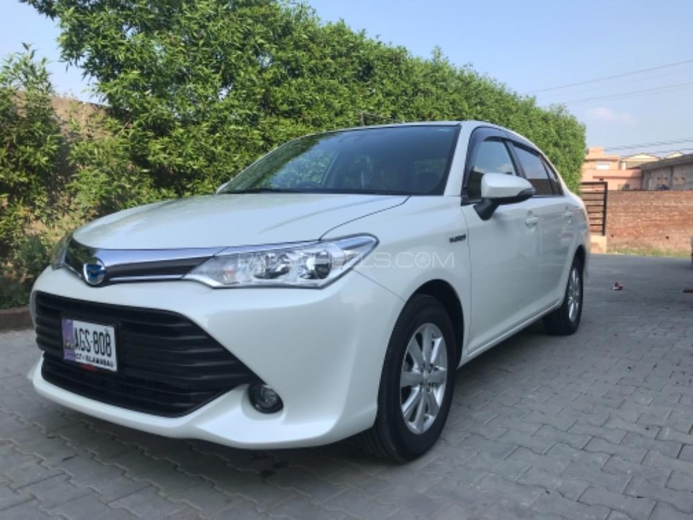 Toyota Corolla Axio 2015 for Sale in Gujrat Toyota Corolla Axio 2015 for Sale in Gujrat Image-3
