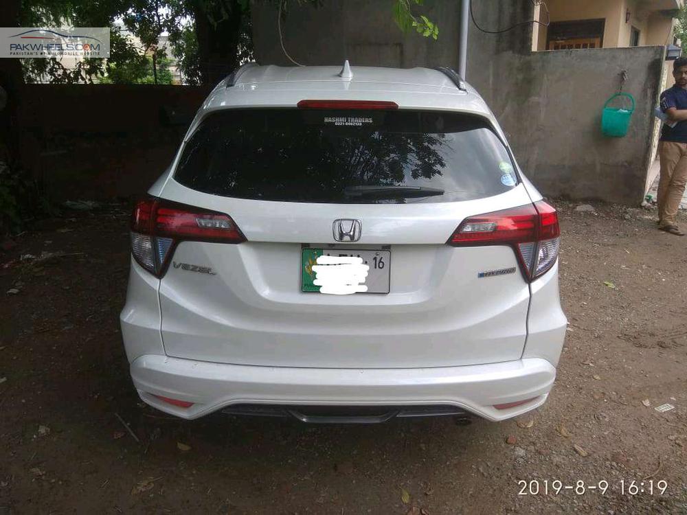 Honda Vezel 2014 for Sale in Lahore Honda Vezel 2014 for Sale in Lahore Image-5