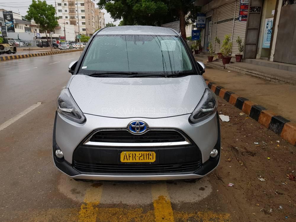 Toyota Sienta 2015 for Sale in Karachi Toyota Sienta 2015 for Sale in Karachi Image-4