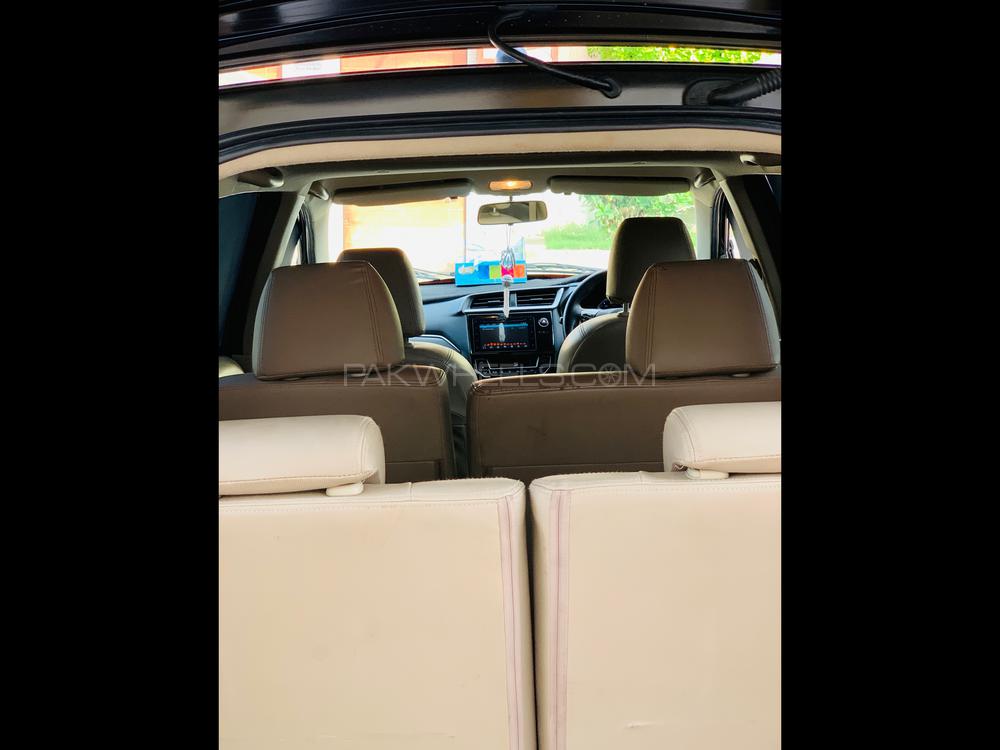 Honda BR-V 2018 for Sale in Karachi Honda BR-V 2018 for Sale in Karachi Image-10