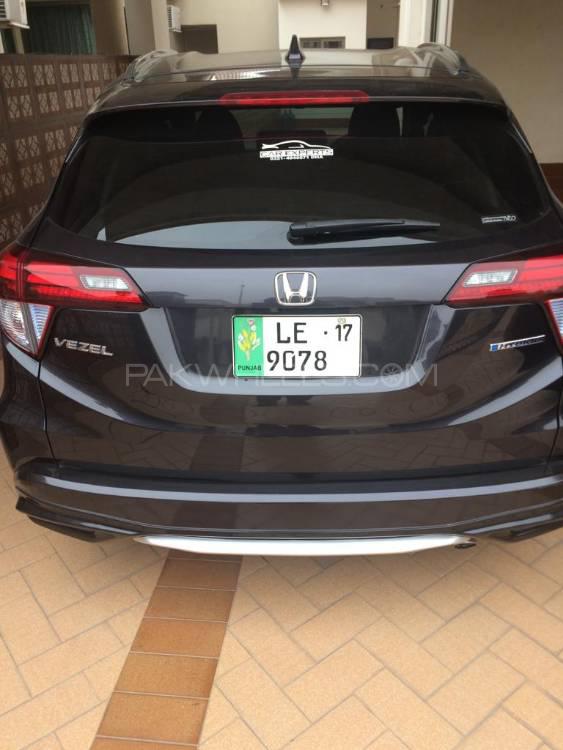 Honda Vezel 2014 for Sale in Lahore Image-1