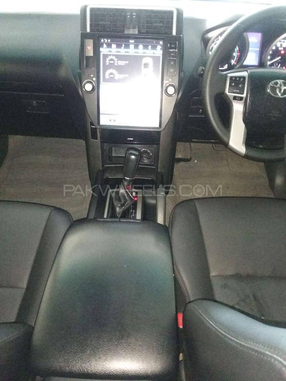 Toyota Prado 2010 for Sale in Lahore Toyota Prado 2010 for Sale in Lahore Image-17