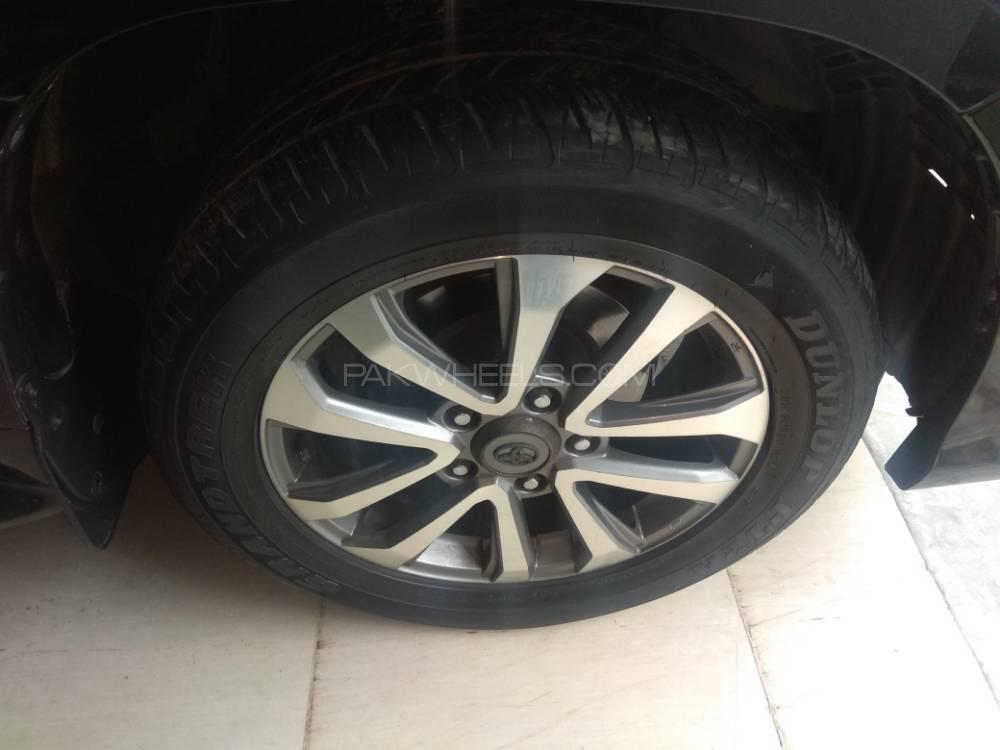 Toyota Land Cruiser 2012 for Sale in Karachi Toyota Land Cruiser 2012 for Sale in Karachi Image-2