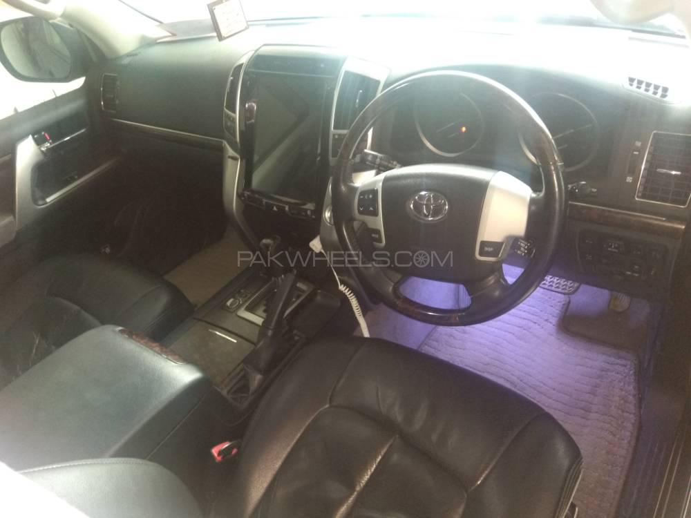Toyota Land Cruiser 2012 for Sale in Karachi Toyota Land Cruiser 2012 for Sale in Karachi Image-3