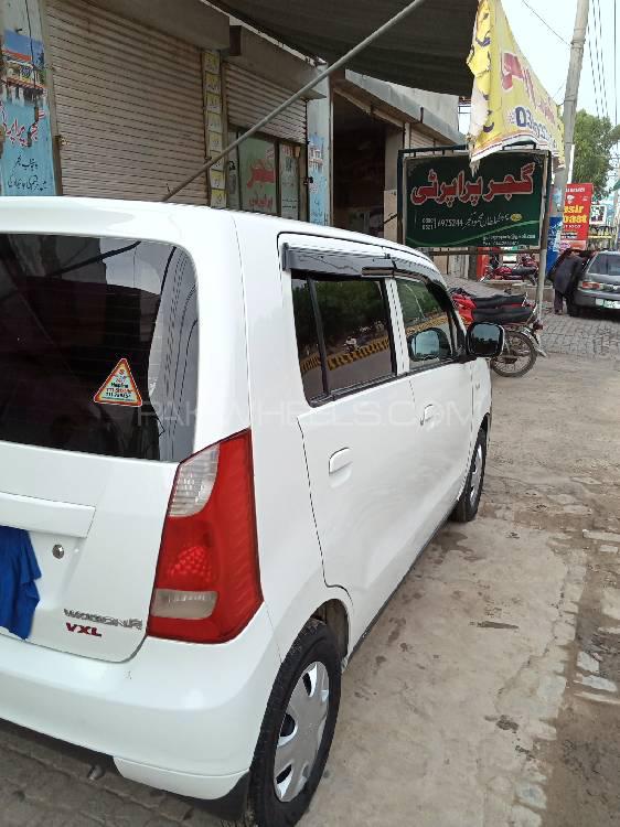 Suzuki Wagon R 2017 for Sale in Okara Suzuki Wagon R 2017 for Sale in Okara Image-3