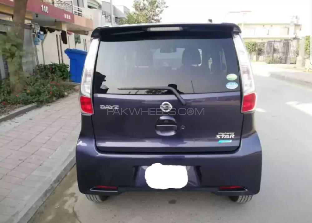 Nissan Dayz Highway Star 2014 for Sale in Sargodha Nissan Dayz Highway Star 2014 for Sale in Sargodha Image-3