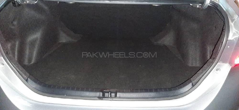 Toyota Corolla 2018 for Sale in Peshawar Toyota Corolla 2018 for Sale in Peshawar Image-10