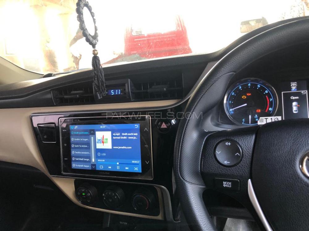 Toyota Corolla 2018 for Sale in Jacobabad Image-1