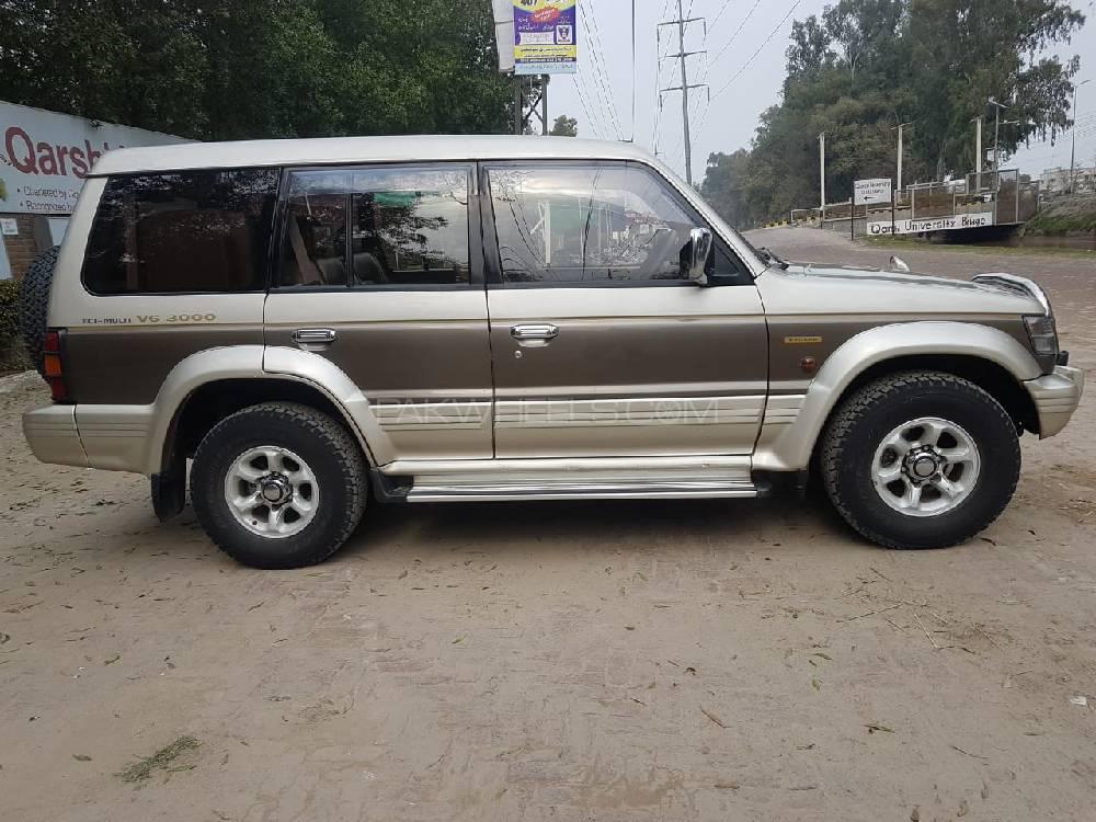 مٹسوبیشی پجیرو 1992 for Sale in لاہور مٹسوبیشی پجیرو 1992 for Sale in لاہور Image-15