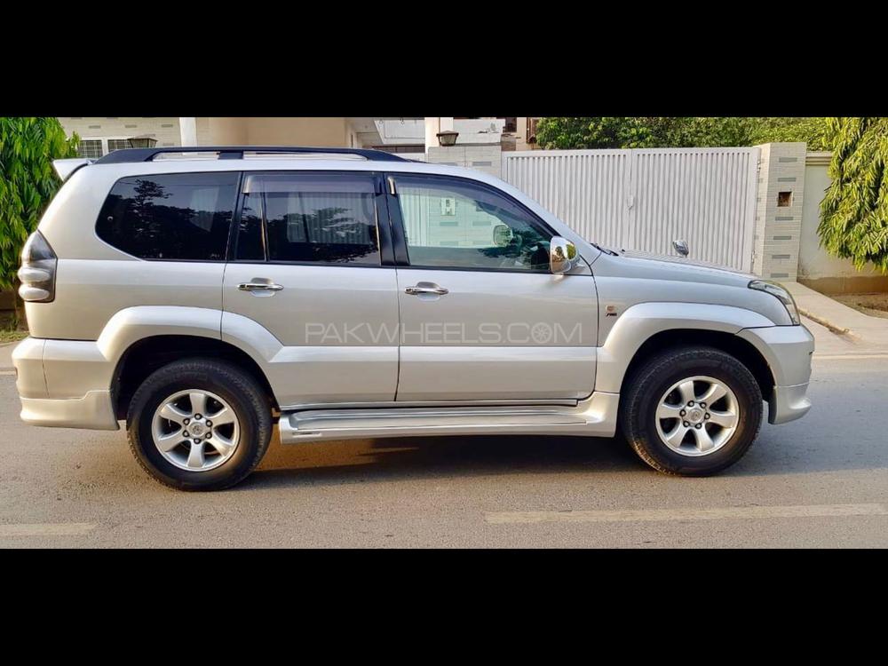 Toyota Prado 2005 for Sale in Lahore Toyota Prado 2005 for Sale in Lahore Image-9