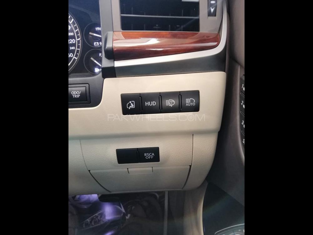 لیکزس ایل ایکس سیریز 2016 for Sale in کراچی لیکزس ایل ایکس سیریز 2016 for Sale in کراچی Image-11