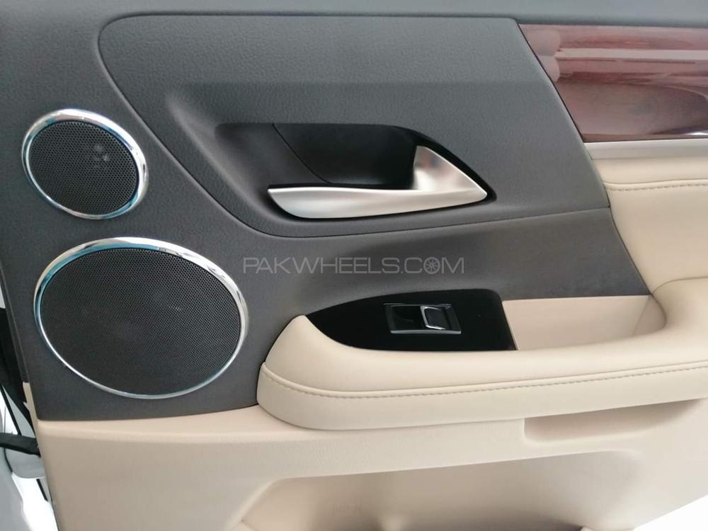 لیکزس ایل ایکس سیریز 2016 for Sale in کراچی لیکزس ایل ایکس سیریز 2016 for Sale in کراچی Image-17