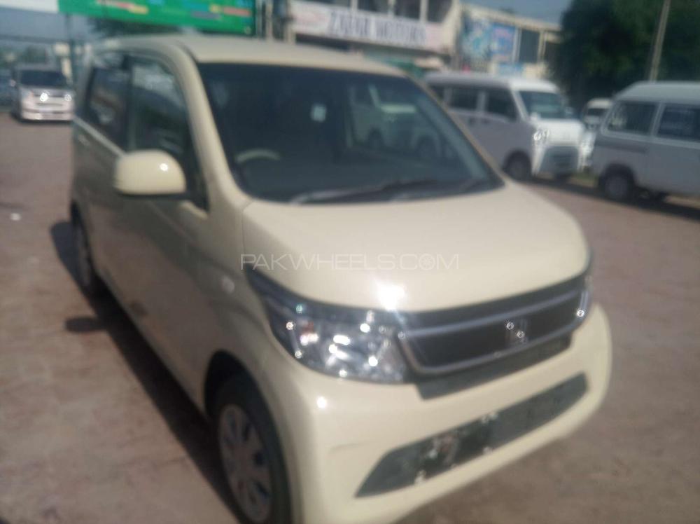 Honda N Wgn 2015 for Sale in Gujranwala Honda N Wgn 2015 for Sale in Gujranwala Image-2