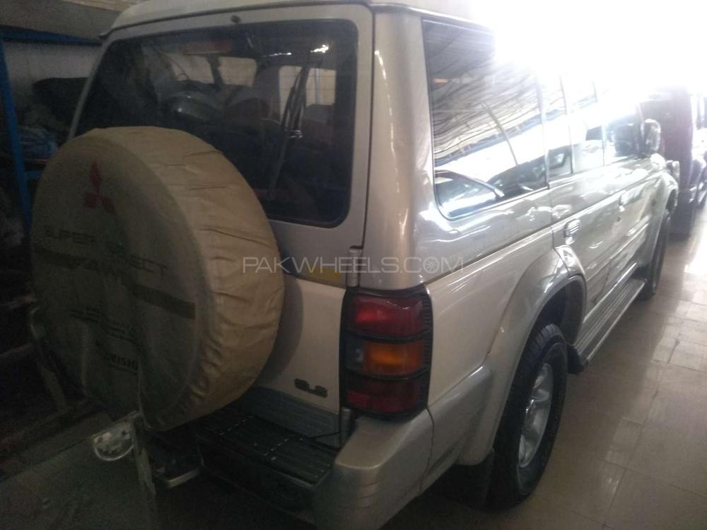 Mitsubishi Pajero 1993 for Sale in Multan Mitsubishi Pajero 1993 for Sale in Multan Image-4