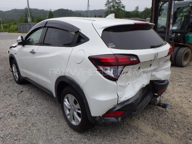 Honda Vezel 2014 for Sale in Peshawar Honda Vezel 2014 for Sale in Peshawar Image-4