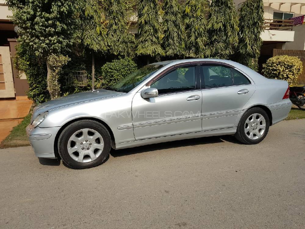 Mercedes Benz C Class 2007 for Sale in Lahore Mercedes Benz C Class 2007 for Sale in Lahore Image-5