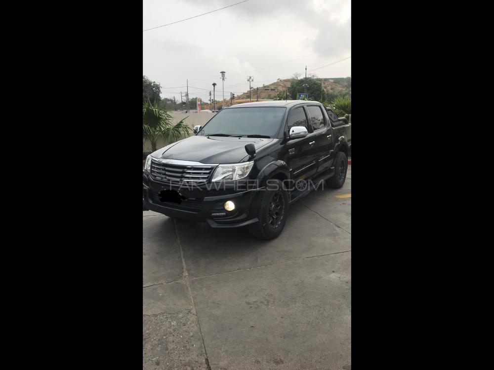 Toyota Hilux 2012 for Sale in Karachi Image-1