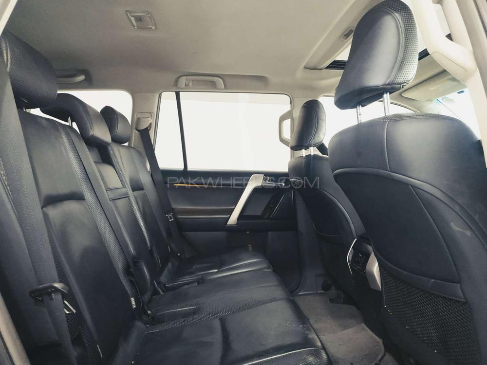Toyota Prado 2011 for Sale in Rawalpindi Toyota Prado 2011 for Sale in Rawalpindi Image-17