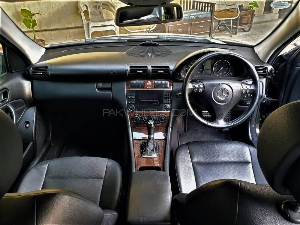 Mercedes Benz C Class 2006 for Sale in Lahore Mercedes Benz C Class 2006 for Sale in Lahore Image-9
