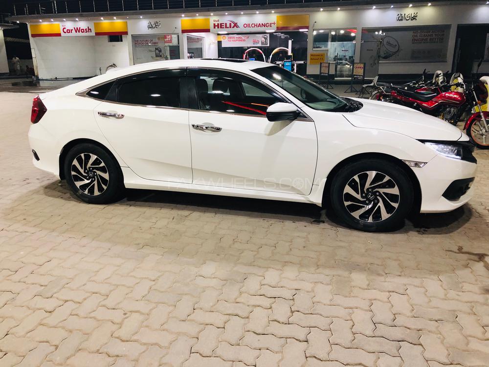 Honda Civic 2016 for Sale in Gujranwala Honda Civic 2016 for Sale in Gujranwala Image-5