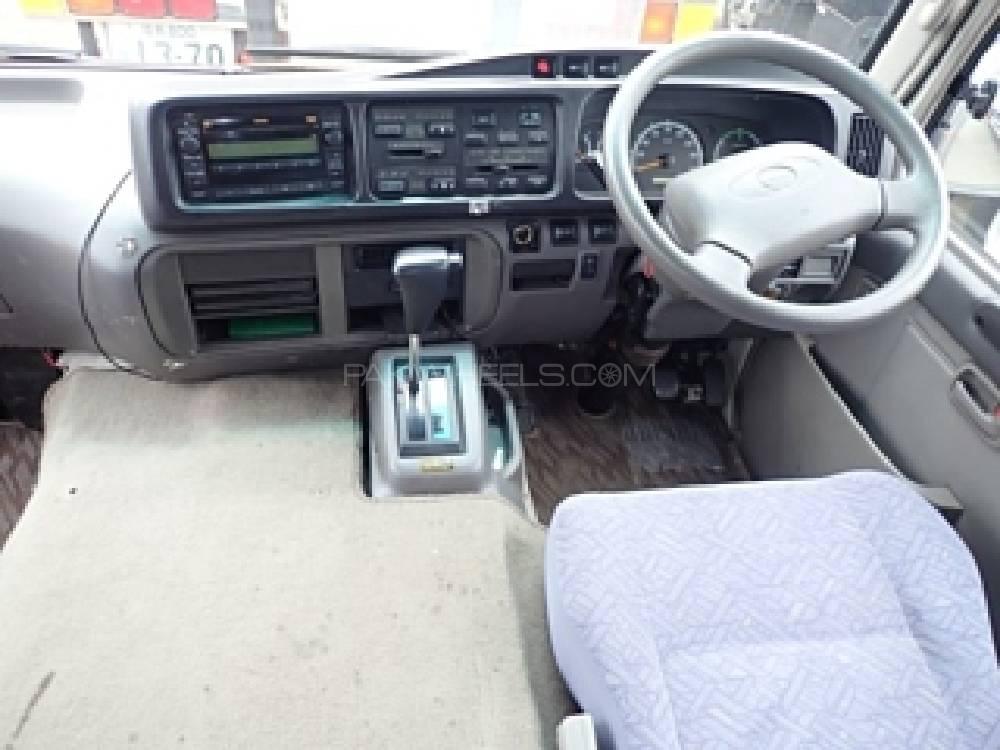 Toyota Coaster 2014 for Sale in Karachi Toyota Coaster 2014 for Sale in Karachi Image-4