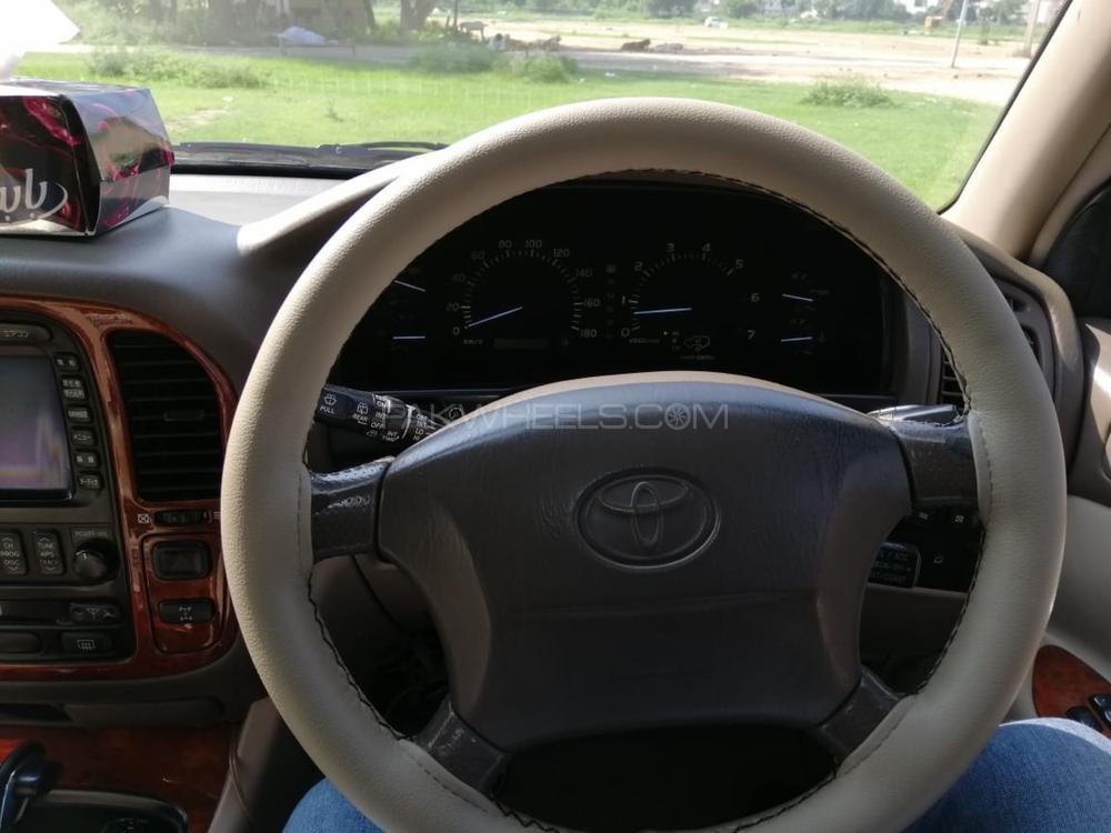 Lexus LX Series 2002 for Sale in Sialkot Lexus LX Series 2002 for Sale in Sialkot Image-7