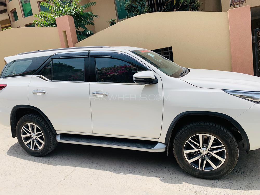 Toyota Fortuner 2019 for Sale in Nowshera cantt Image-1