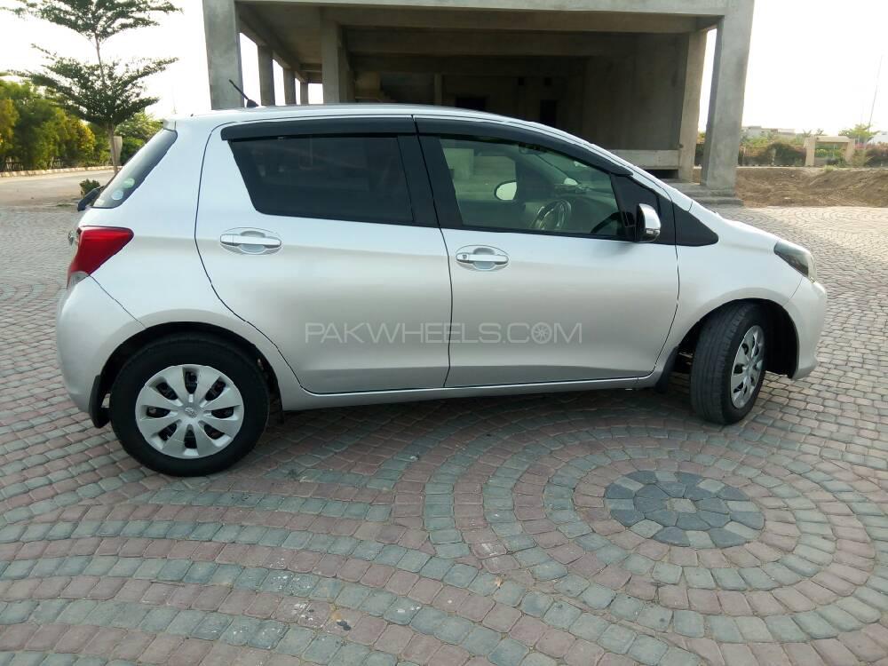 Toyota Vitz 2018 for Sale in D.G.Khan Image-1