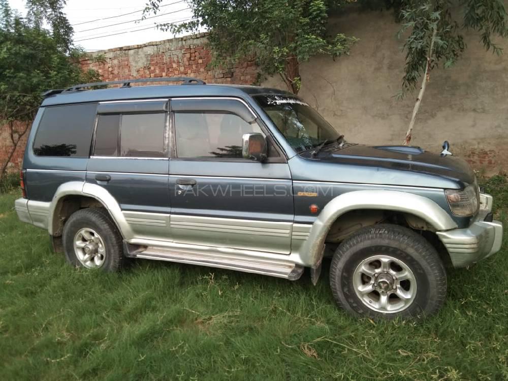 Mitsubishi Pajero 1988 for Sale in Kasur Image-1