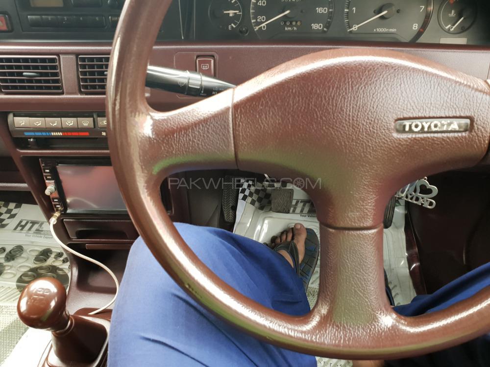 Toyota Corolla 1988 for Sale in Lahore Toyota Corolla 1988 for Sale in Lahore Image-12