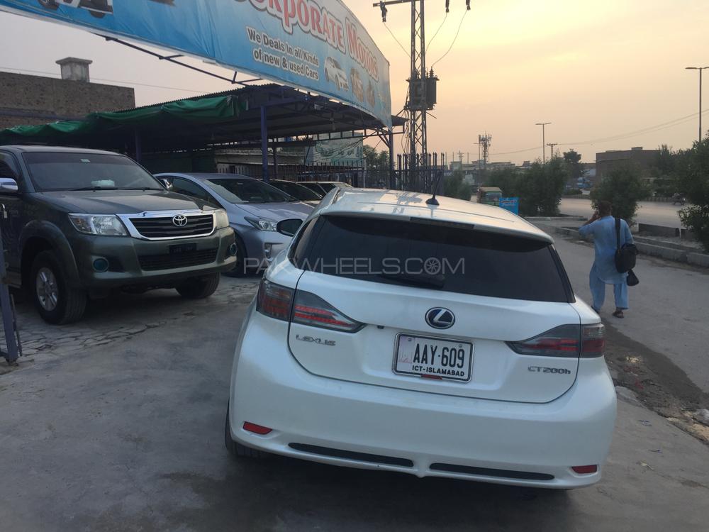 Lexus CT200h 2011 for Sale in Peshawar Lexus CT200h 2011 for Sale in Peshawar Image-5