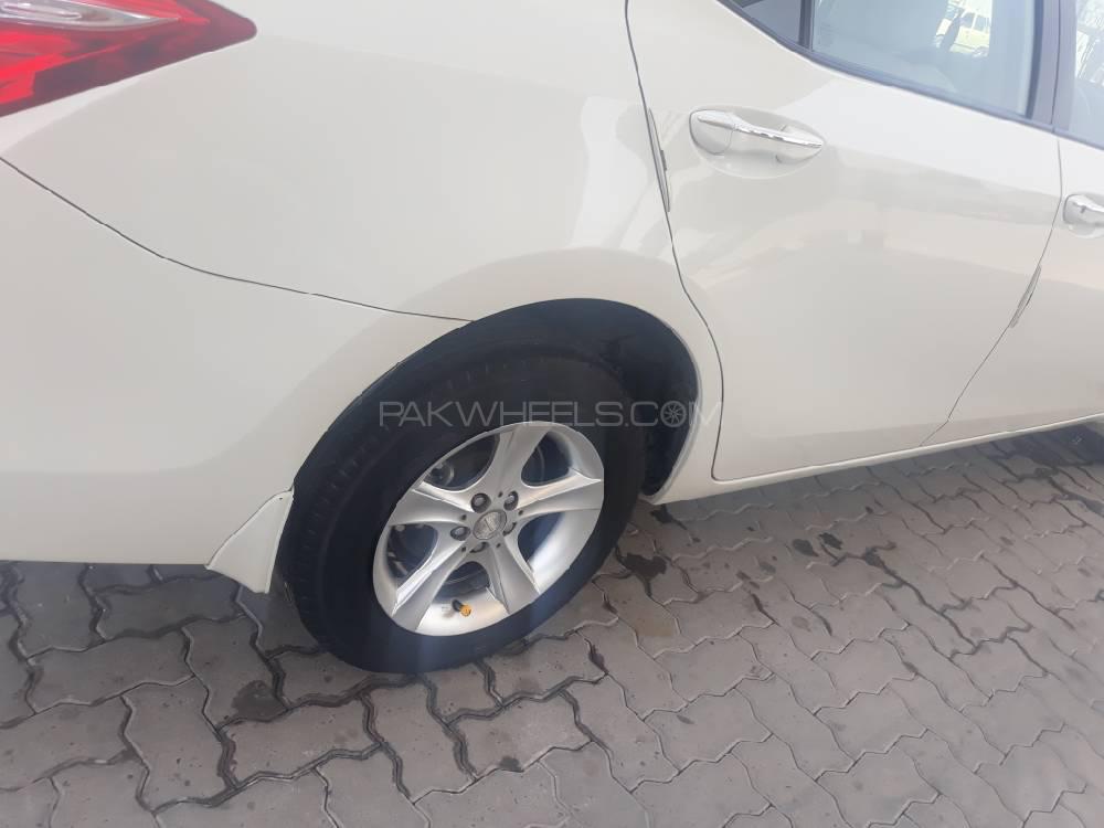 Toyota Corolla 2017 for Sale in Peshawar Toyota Corolla 2017 for Sale in Peshawar Image-4