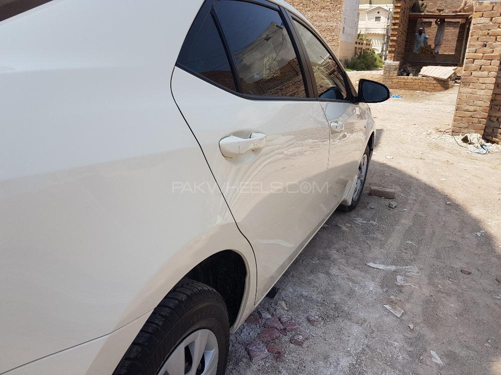 Toyota Corolla 2019 for Sale in Peshawar Toyota Corolla 2019 for Sale in Peshawar Image-9