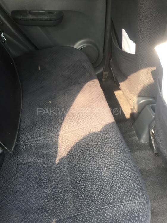 Suzuki Swift 2013 for Sale in Lahore Suzuki Swift 2013 for Sale in Lahore Image-4