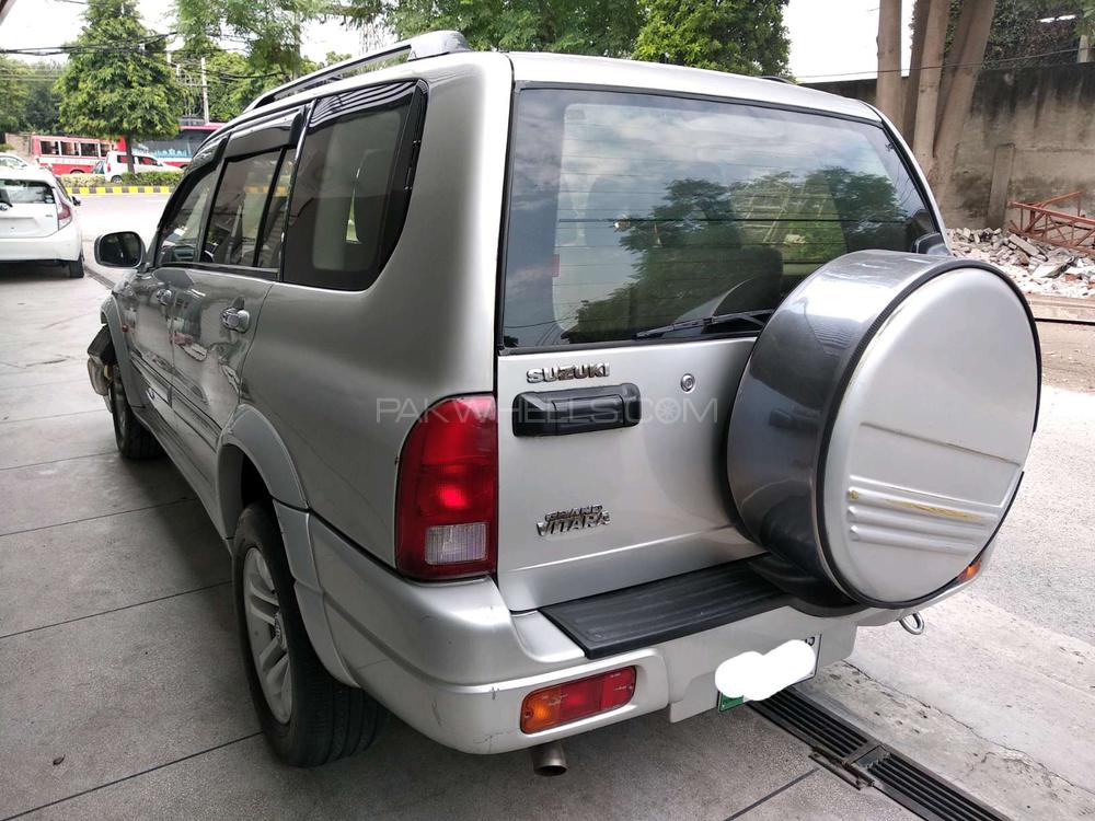 Suzuki Vitara 2005 for Sale in Lahore Suzuki Vitara 2005 for Sale in Lahore Image-16