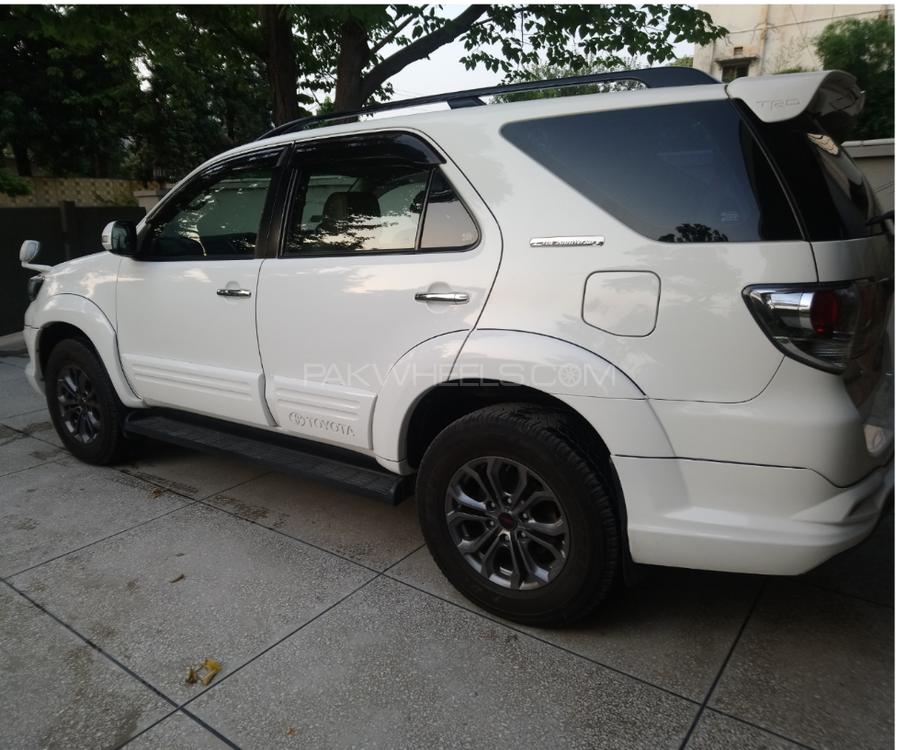 Toyota Fortuner 2016 for Sale in Rawalpindi Toyota Fortuner 2016 for Sale in Rawalpindi Image-3