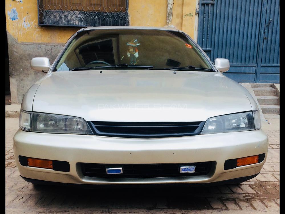 Honda Accord 1996 for Sale in Peshawar Image-1