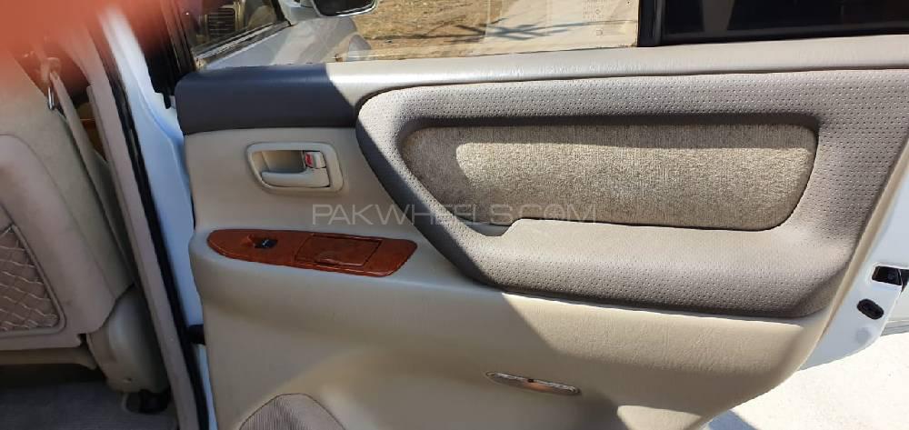 Toyota Land Cruiser 2002 for Sale in Quetta Image-1