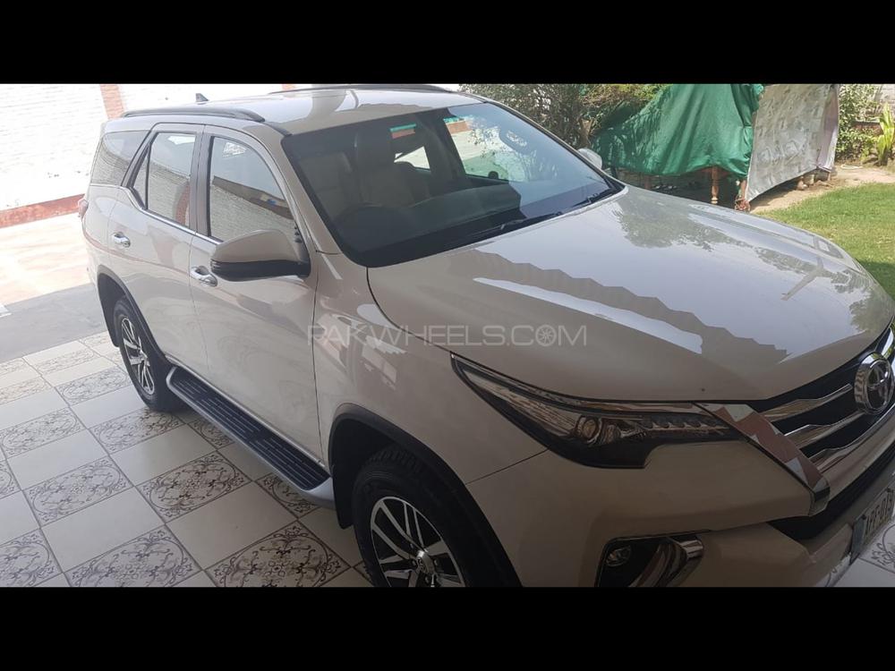Toyota Fortuner 2018 for Sale in Islamabad Toyota Fortuner 2018 for Sale in Islamabad Image-3