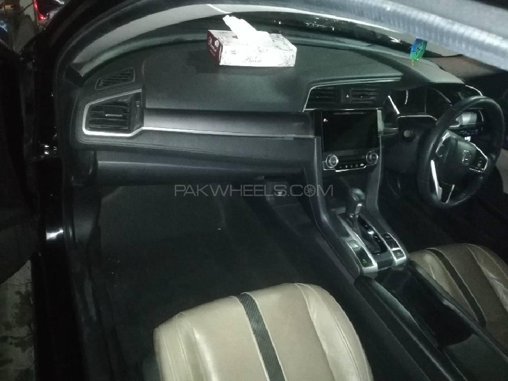 Honda Civic 2018 for Sale in Lahore Honda Civic 2018 for Sale in Lahore Image-11