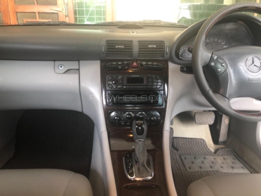 Mercedes Benz C Class 2003 for Sale in Rawalpindi Mercedes Benz C Class 2003 for Sale in Rawalpindi Image-11