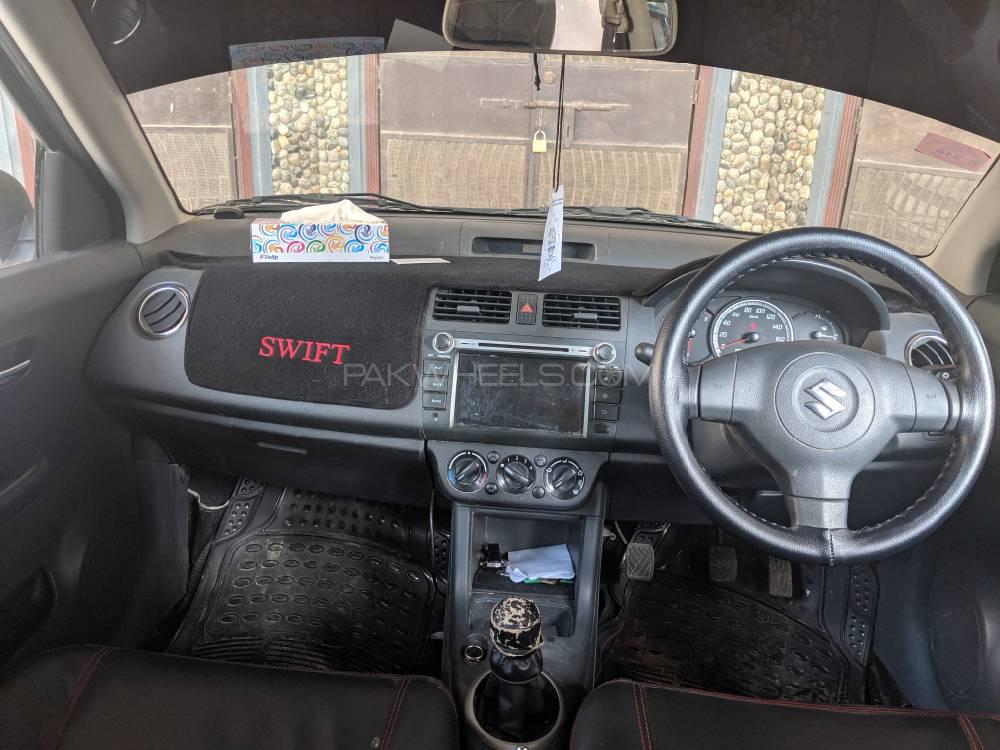 Suzuki Swift 2018 for Sale in Jamshoro Image-1