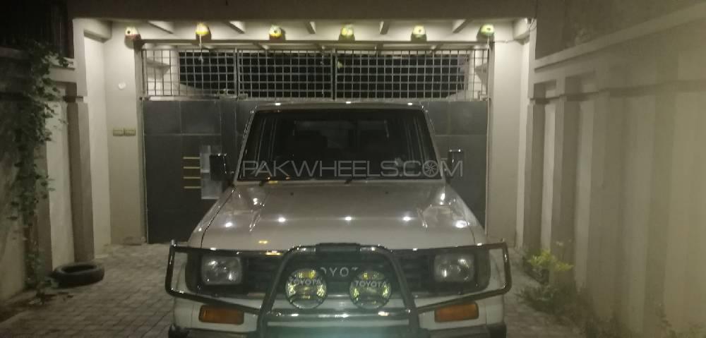 Toyota Land Cruiser 1990 for Sale in Jhang Image-1