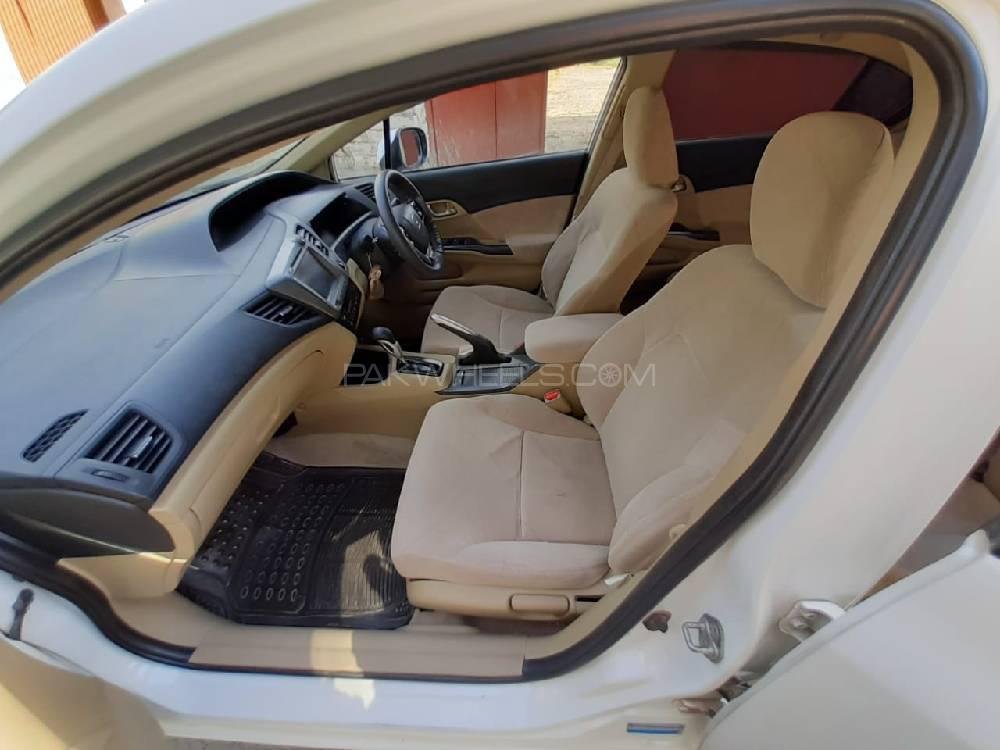 Honda Civic 2013 for Sale in Peshawar Honda Civic 2013 for Sale in Peshawar Image-4