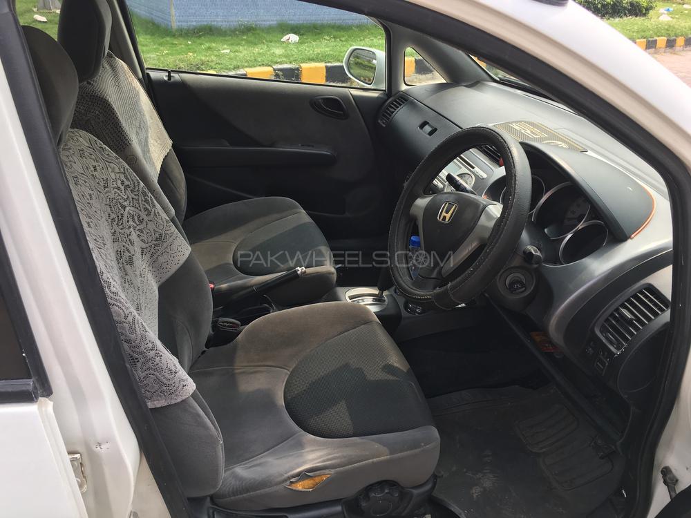Honda Fit 2007 for Sale in Gujranwala Honda Fit 2007 for Sale in Gujranwala Image-10
