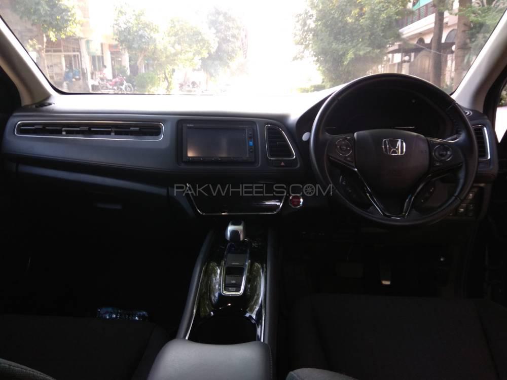 Honda Vezel 2017 for Sale in Islamabad Honda Vezel 2017 for Sale in Islamabad Image-14