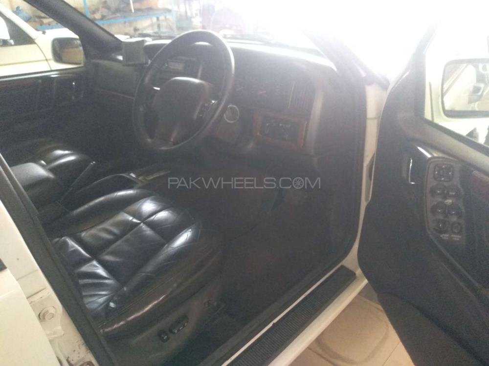 Jeep Cherokee 1996 for Sale in Multan Jeep Cherokee 1996 for Sale in Multan Image-5
