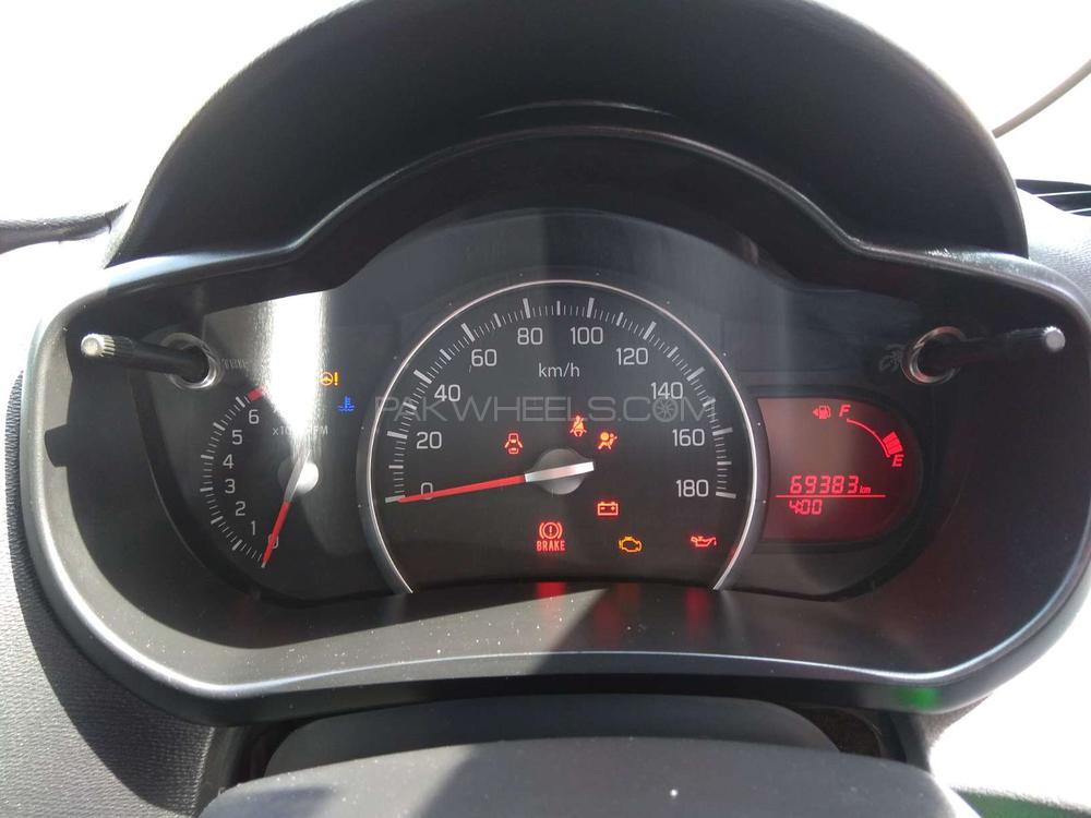 Suzuki Cultus 2017 for Sale in Karachi Suzuki Cultus 2017 for Sale in Karachi Image-4