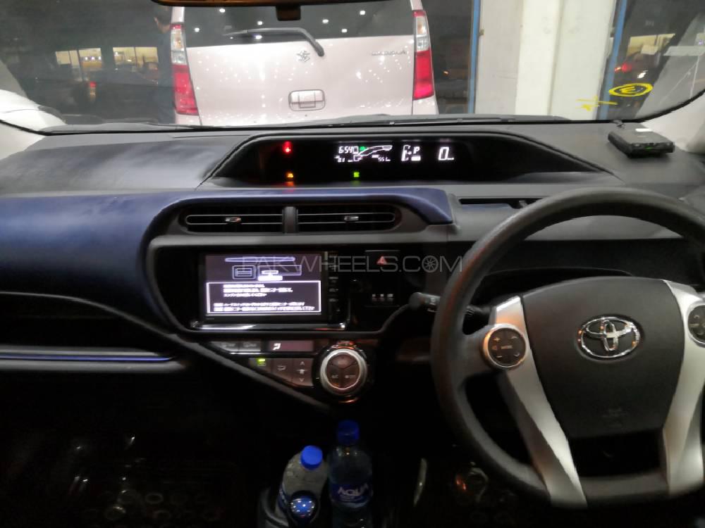 Toyota Aqua 2015 for Sale in Peshawar Toyota Aqua 2015 for Sale in Peshawar Image-12